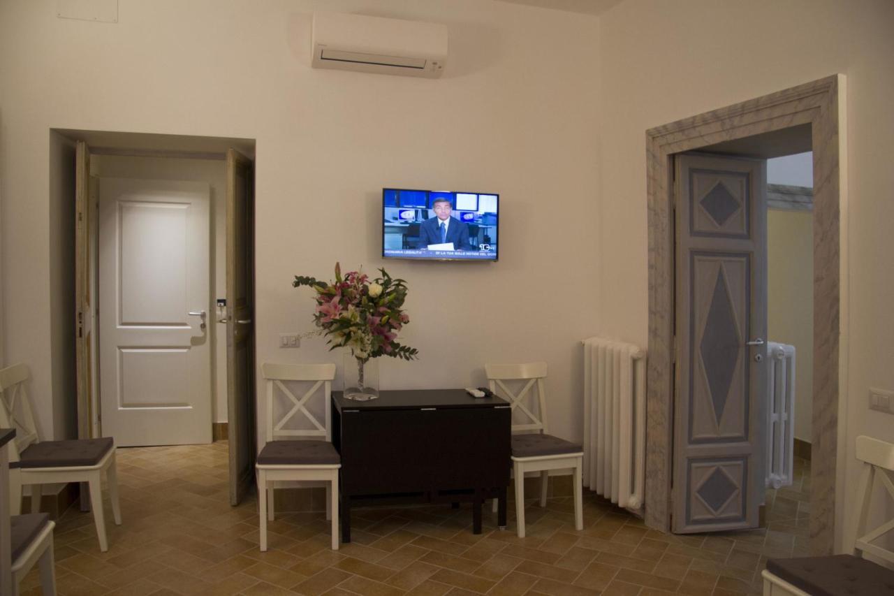 Leoncino 36 Apartments In Rome Room photo