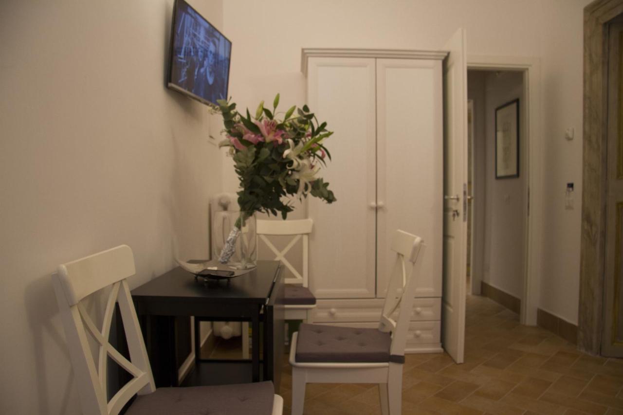 Leoncino 36 Apartments In Rome Room photo