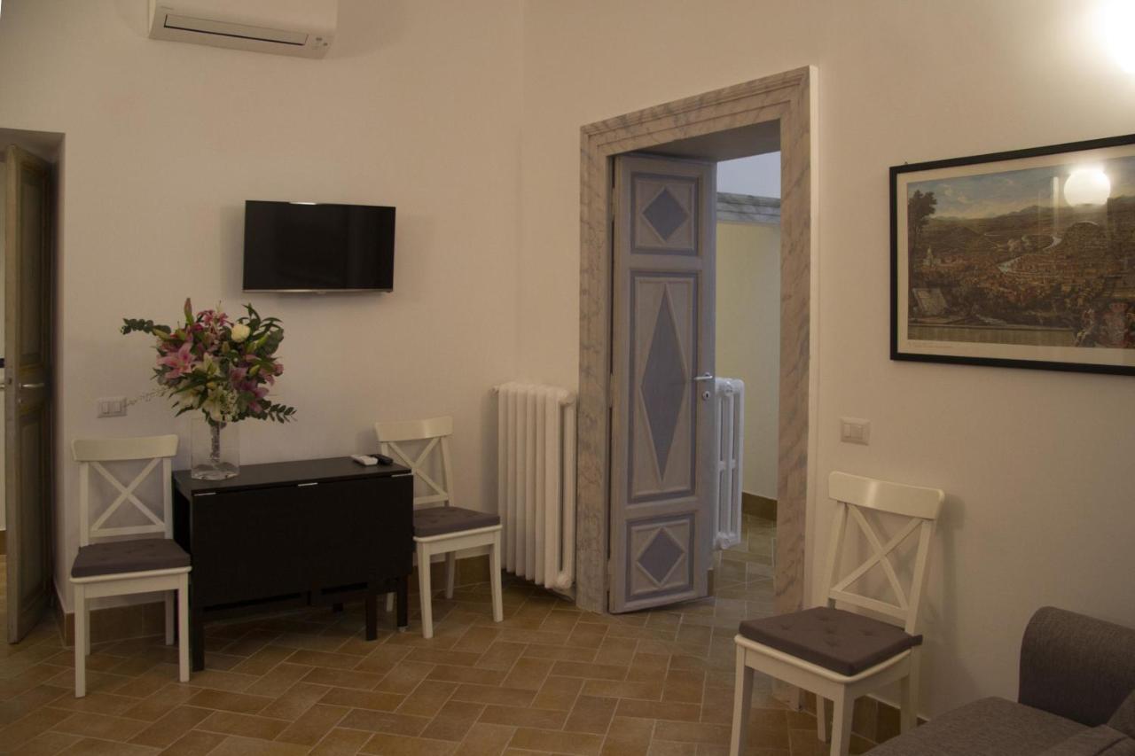 Leoncino 36 Apartments In Rome Room photo