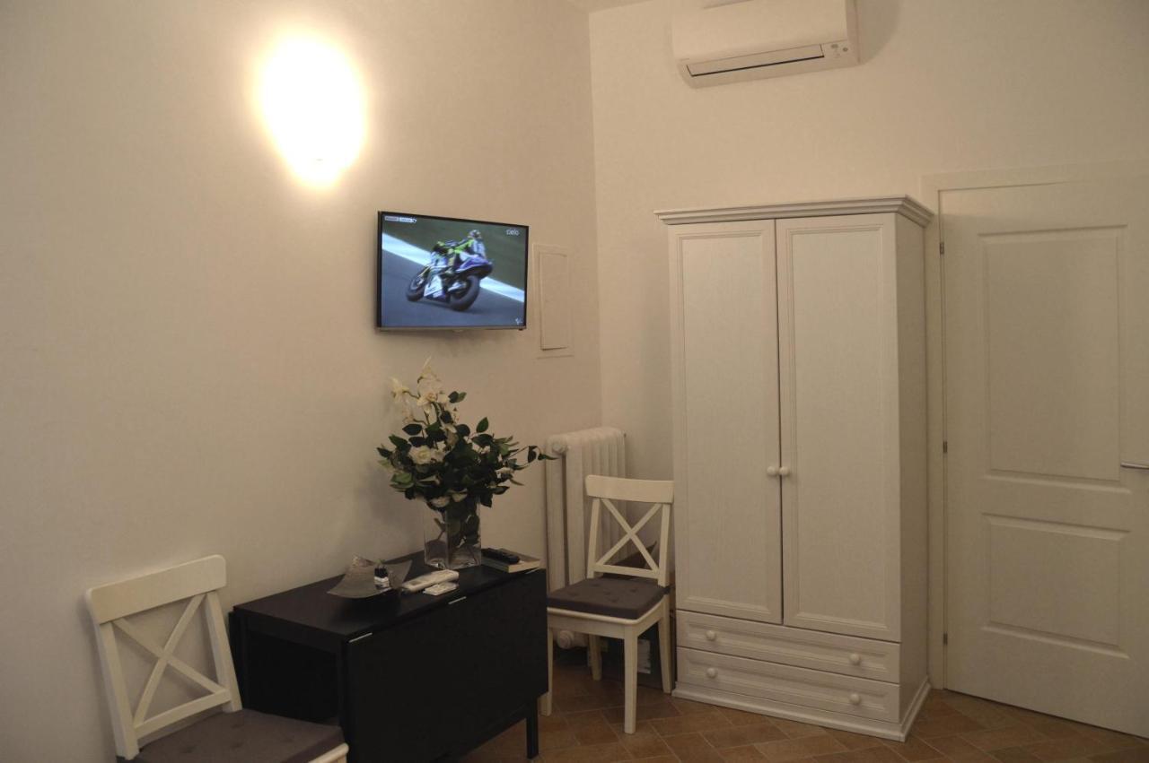 Leoncino 36 Apartments In Rome Room photo